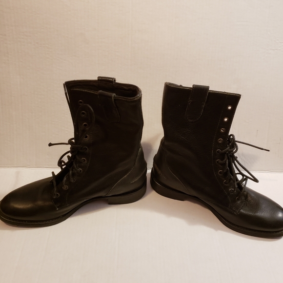 Madewell Leather Workwear Biker Boot in Black - Picture 3 of 7